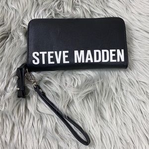 Steve Madden pocketbook